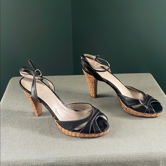 Ann Taylor Loft Black and wicker Tan Heels with Peep-Toe Design basket heal - Picture 2 of 11